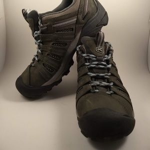 Keen Womens 8.5 Voyageur Olive Leather Hiking Boot